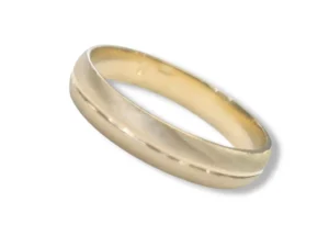 14k arany karikagyűrű vésett mintával